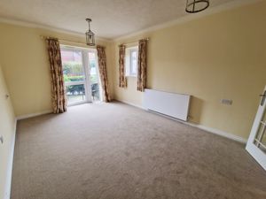 Sitting Room- click for photo gallery